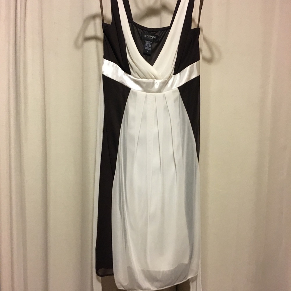 Brown & white lace dress